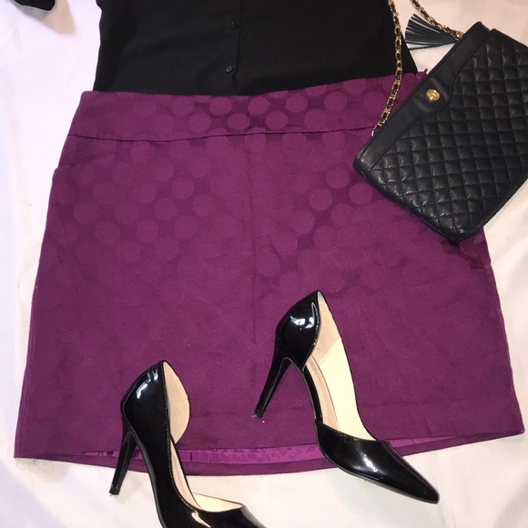 LOFT Dresses & Skirts - LOFT Ann Taylor purple polka dot mini skirt size14